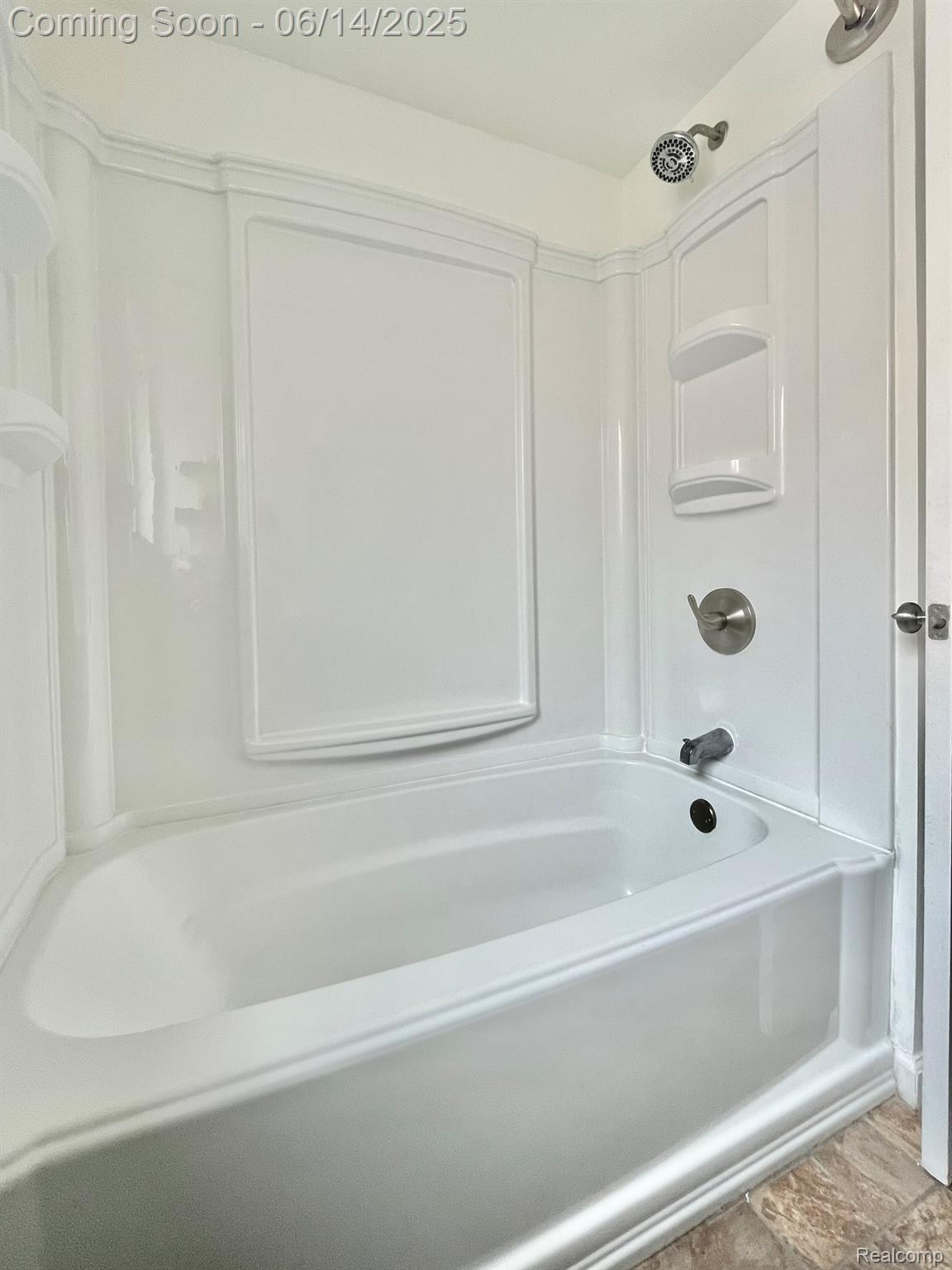 Madison Heights City, Michigan 48071, United States, 3 Bedrooms Bedrooms, ,2 BathroomsBathrooms,Residential,Pending,151244