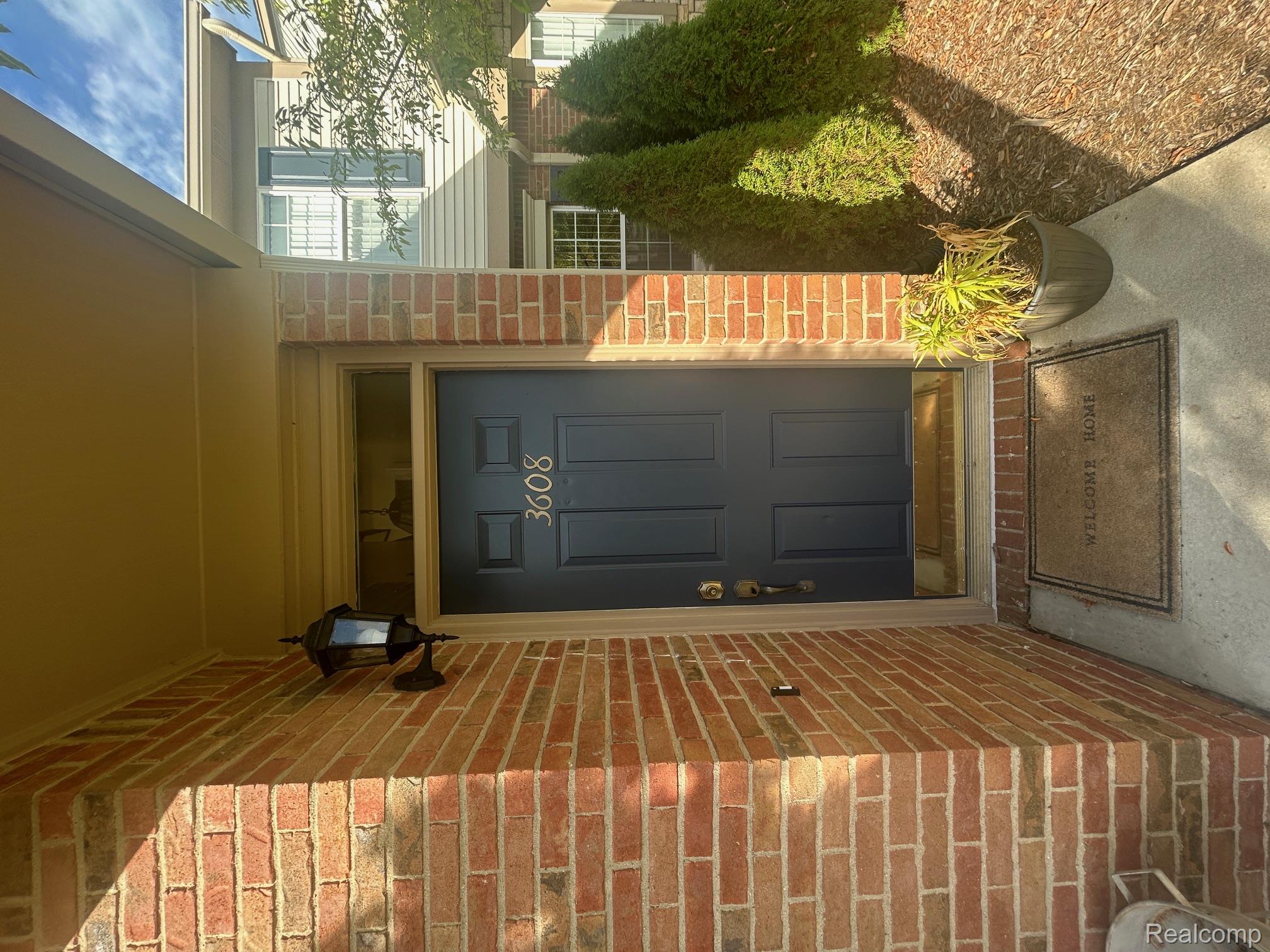 3608 OAKMONTE Boulevard