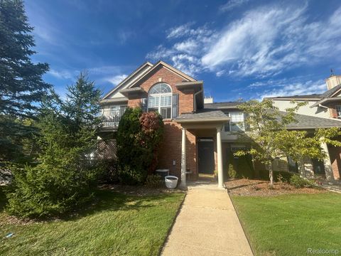 3608 OAKMONTE Boulevard Oakland Charter Township MI 48306