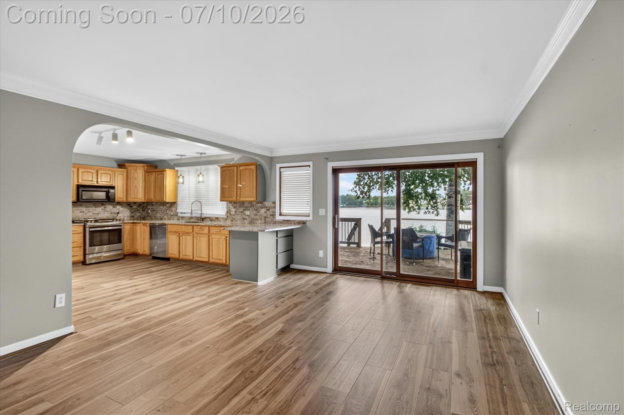35 N Hulbert Street