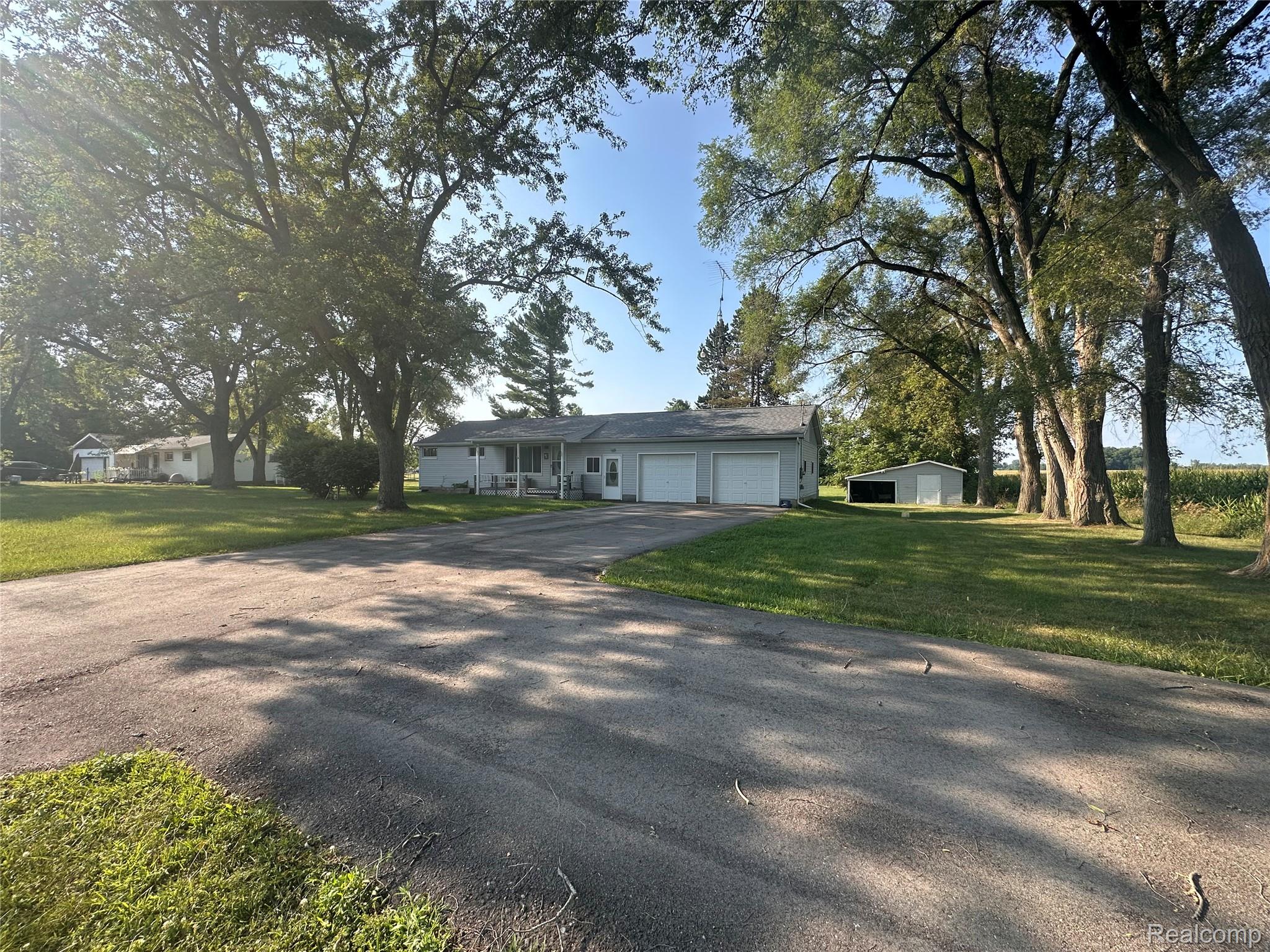 8059 E Mount Morris Road