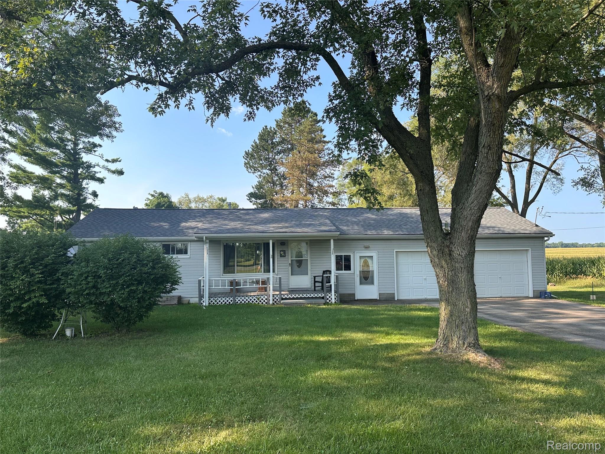 8059 E Mount Morris Road