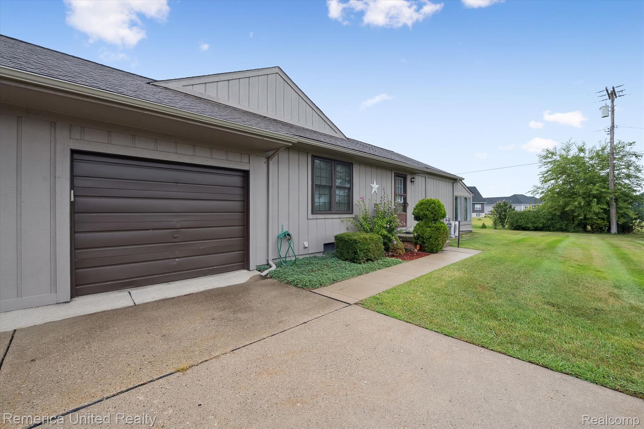 12493 Cambridge Blvd. 44