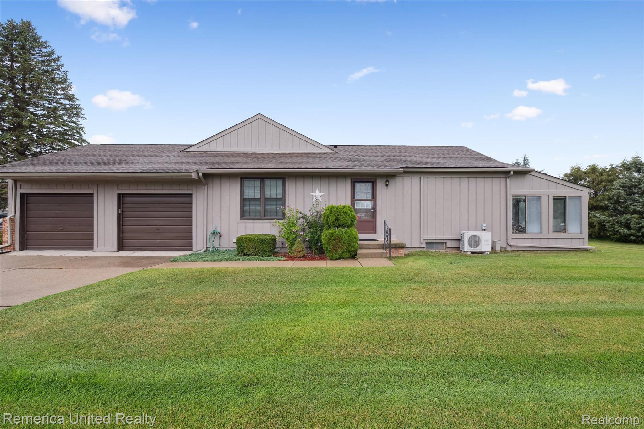 12493 Cambridge Blvd. 44