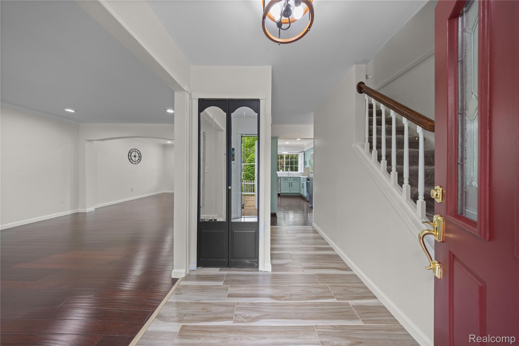 1633 Fleetwood Drive