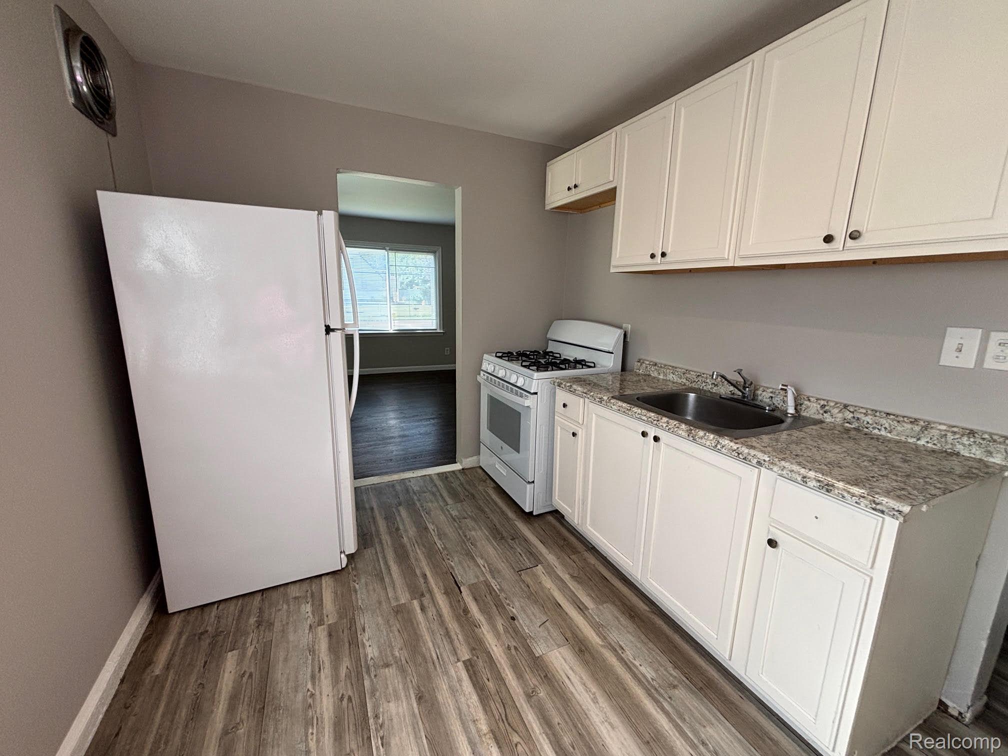 837 E WOODWARD HEIGHTS Boulevard