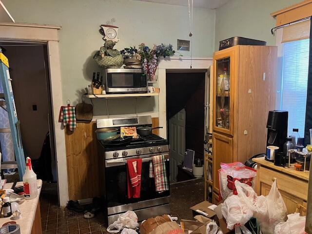 215 Garfield Avenue NW