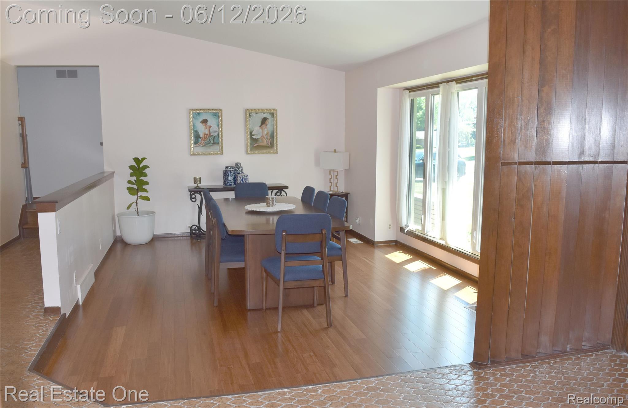 5324 Greenbriar Drive