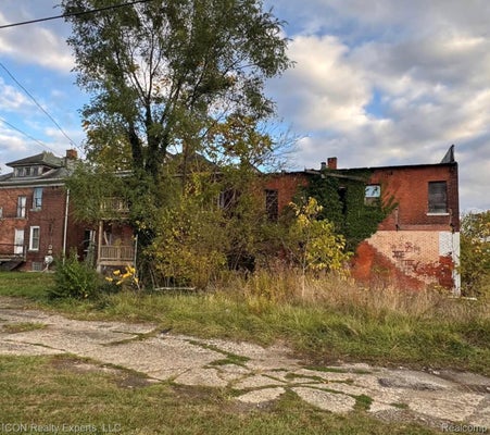 3048 WHITNEY ST, DETROIT, MI 48206 - Image 792f457a1f8a6a0e9c99cc0d469eecf9/2558513679