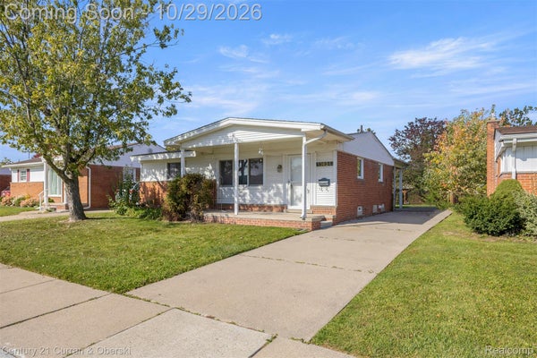 13624 LEROY ST, SOUTHGATE, MI 48195 - Image 793a72e1b041e724201f4a67b4ab0cfa/402589773