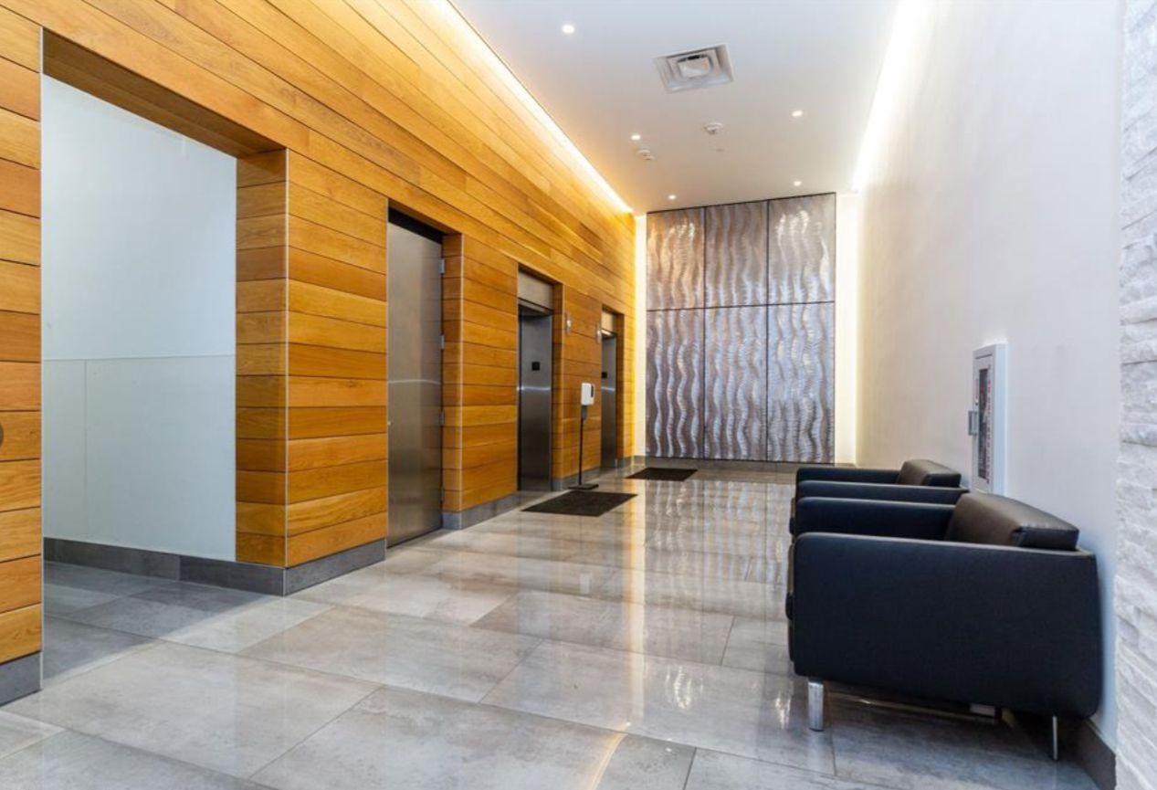 350 N MAIN Street 812