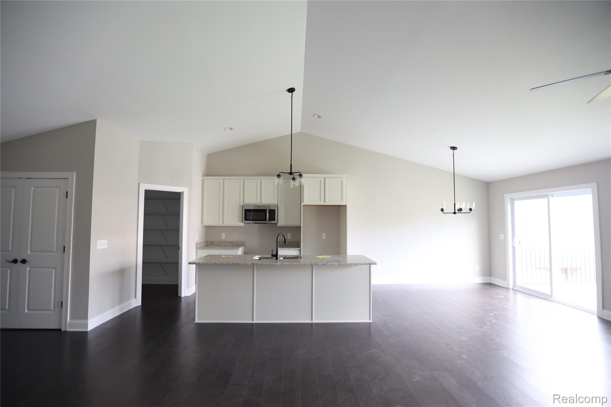 210 Canyon Creek Court 2