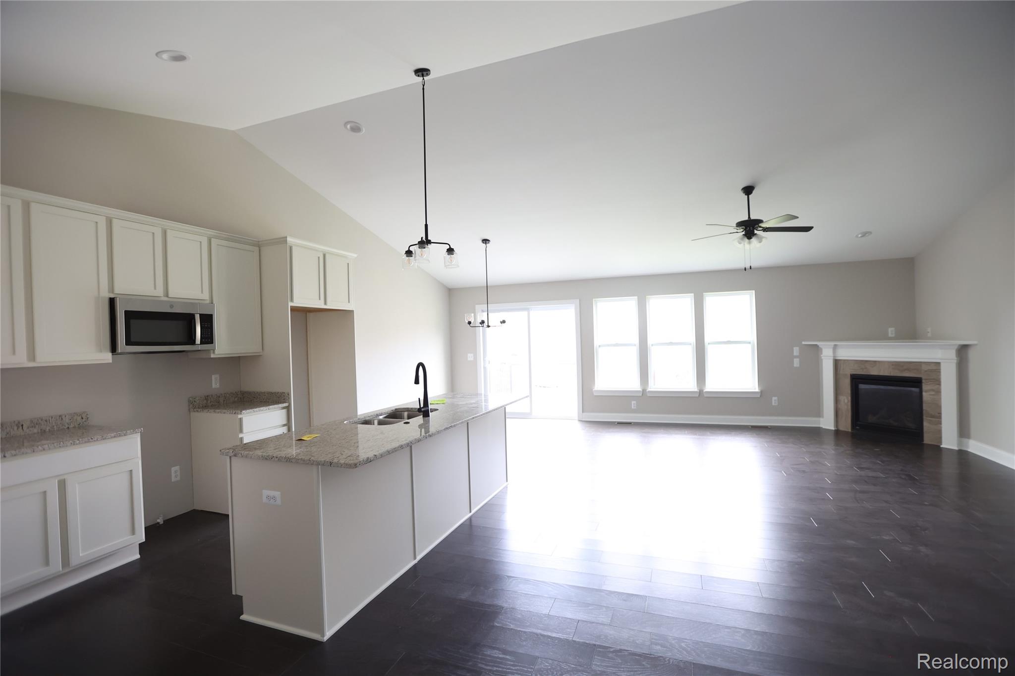 210 Canyon Creek Court 2