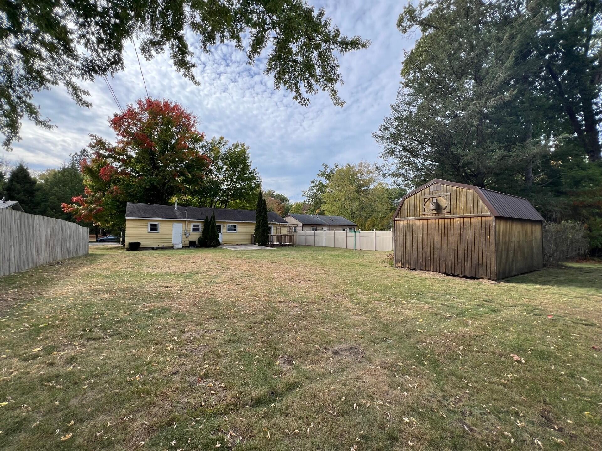 New Buffalo City, Michigan 49117, United States, 3 Bedrooms Bedrooms, ,1 BathroomBathrooms,Residential,Active,230474