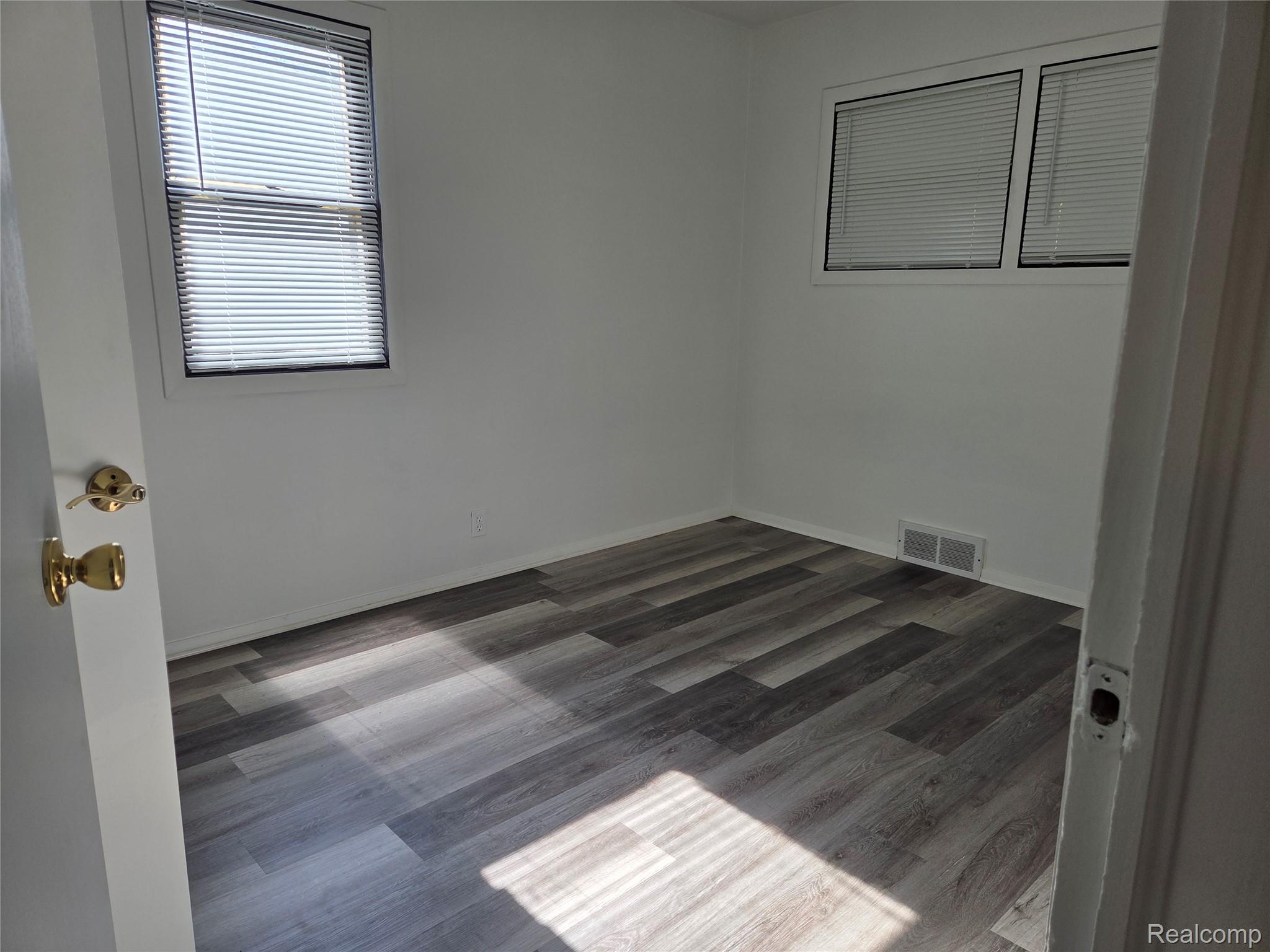 1213 Mohawk Avenue