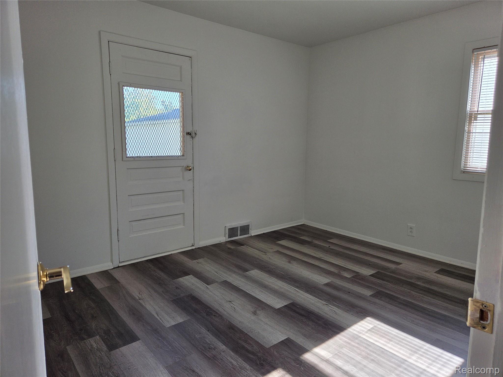 1213 Mohawk Avenue