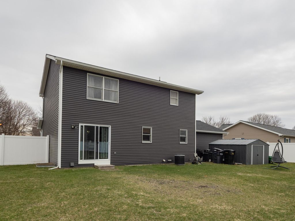 listing image 24