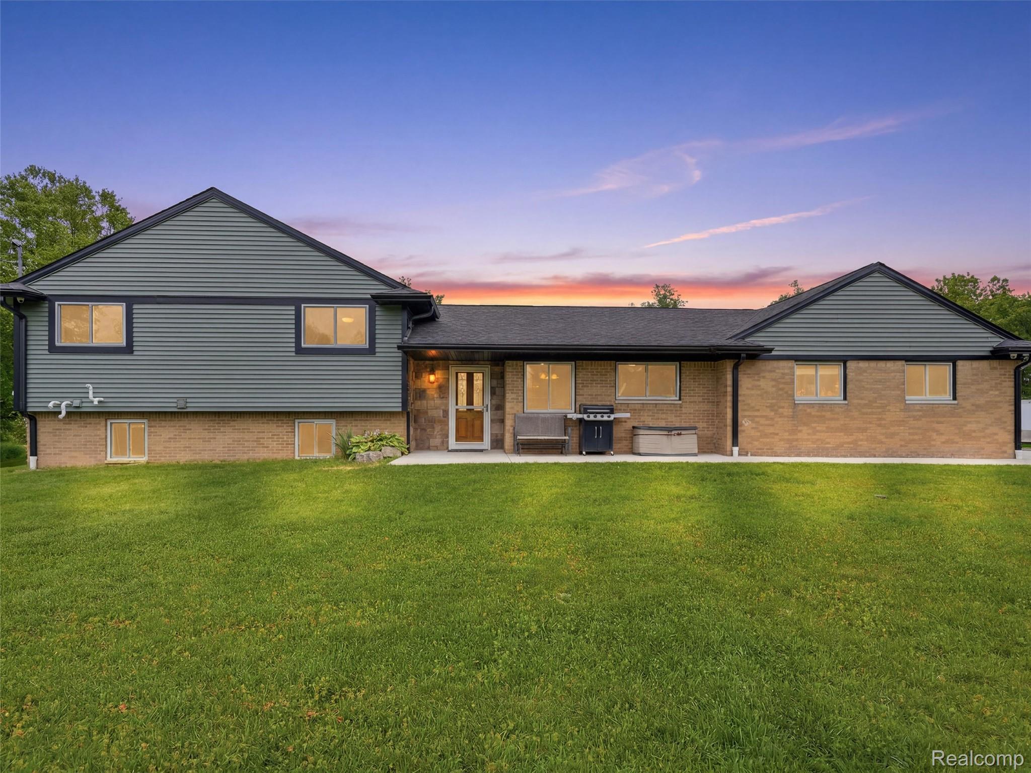 8620 Joey Drive