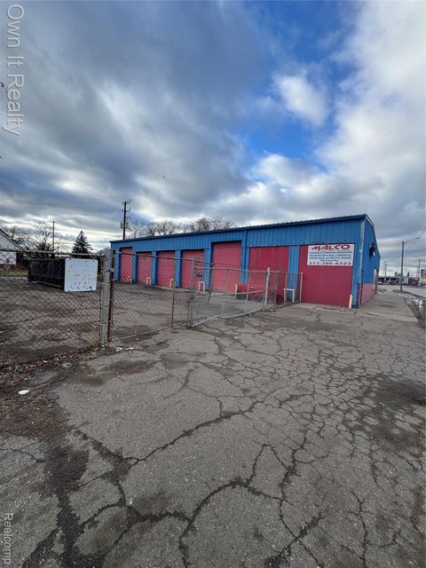 2439 Schaefer Road Melvindale City MI 48122