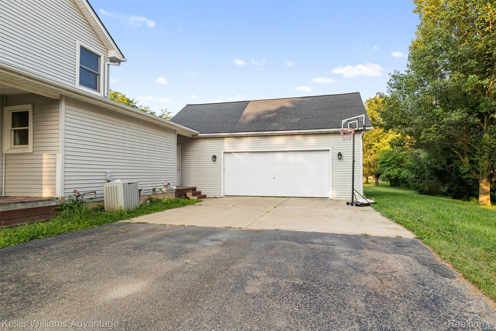 22627 Otter Road
