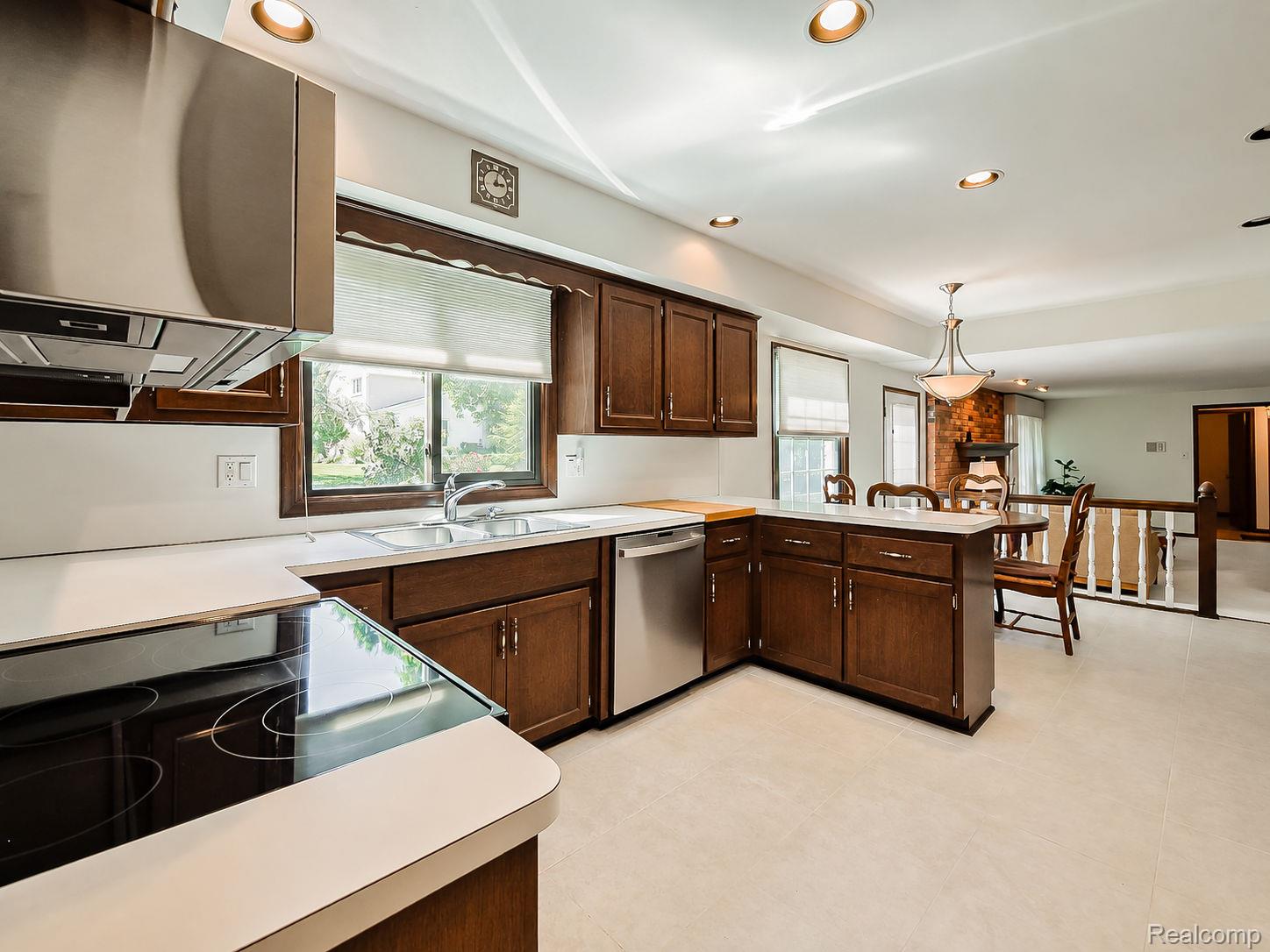 35973 Old Homestead Drive
