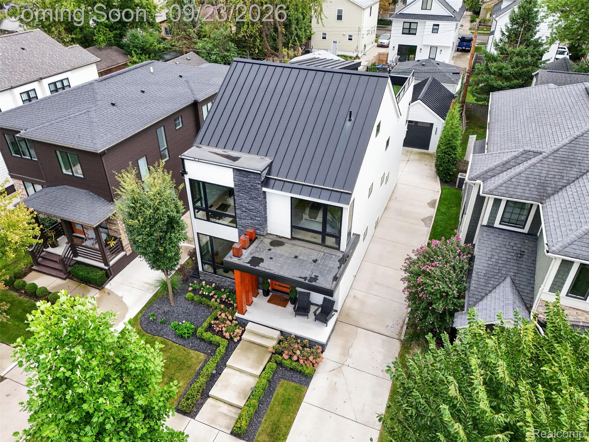 1444 Humphrey Avenue