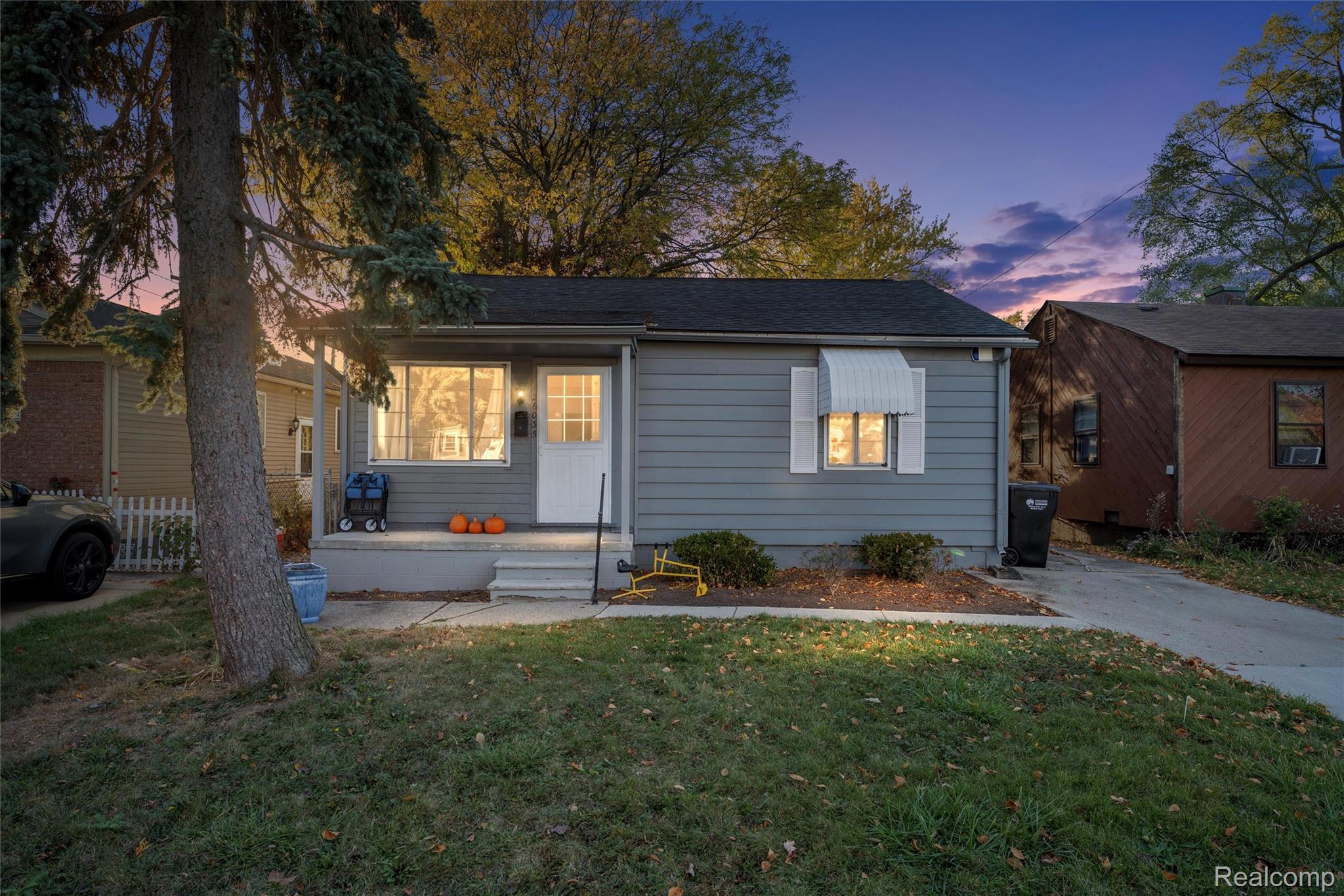 26035 Barrington Street