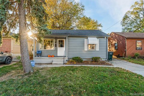 26035 Barrington Street Madison Heights City MI 48071