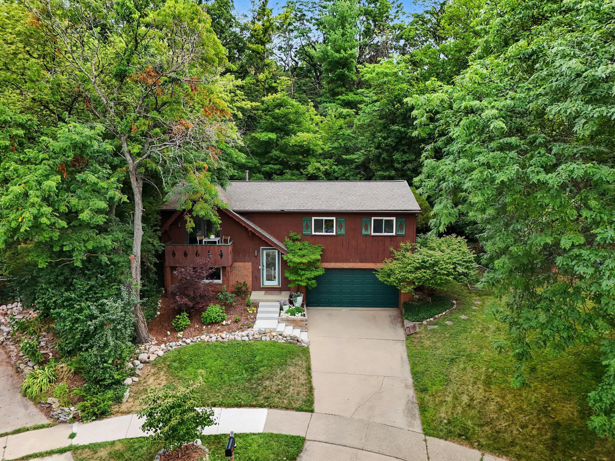 1780 David Court