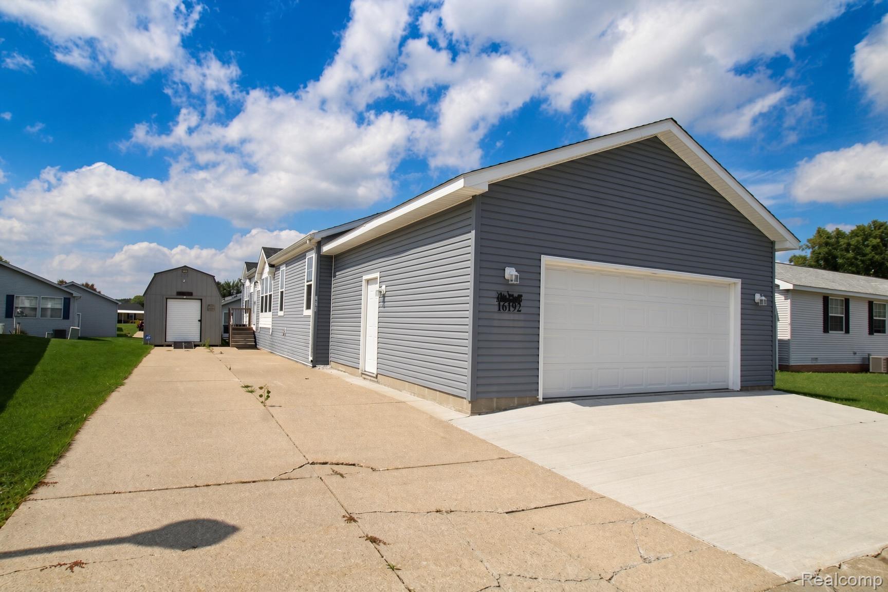 16192 Oxford Court