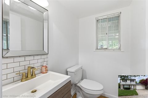 Tiny photo for 27646 Pierce Street, Southfield City, MI 48076 (MLS # 20261039002)