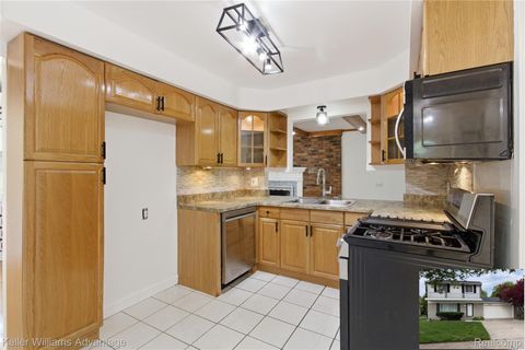 Tiny photo for 27646 Pierce Street, Southfield City, MI 48076 (MLS # 20261039002)