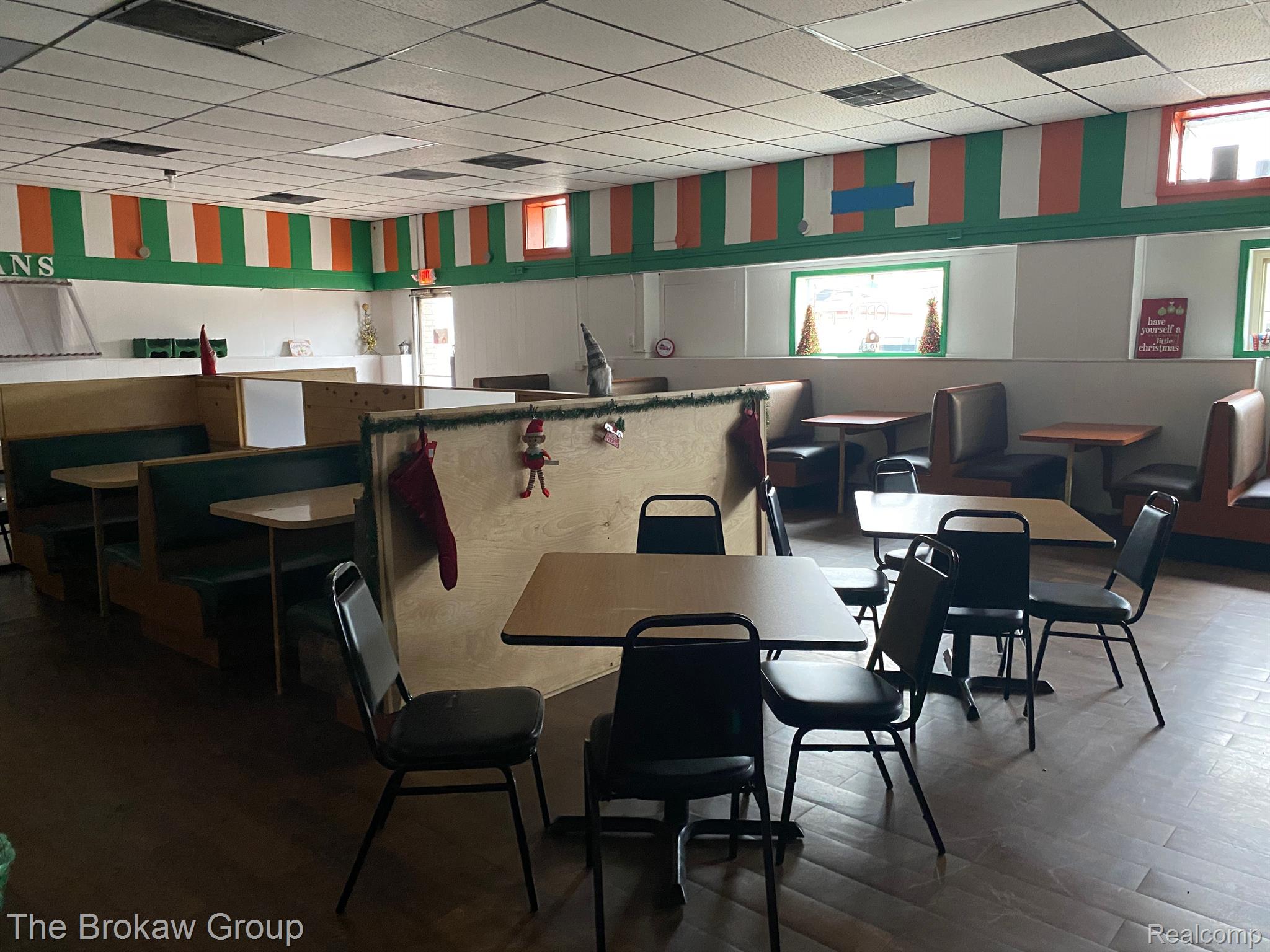 4 E NEPESSING Street