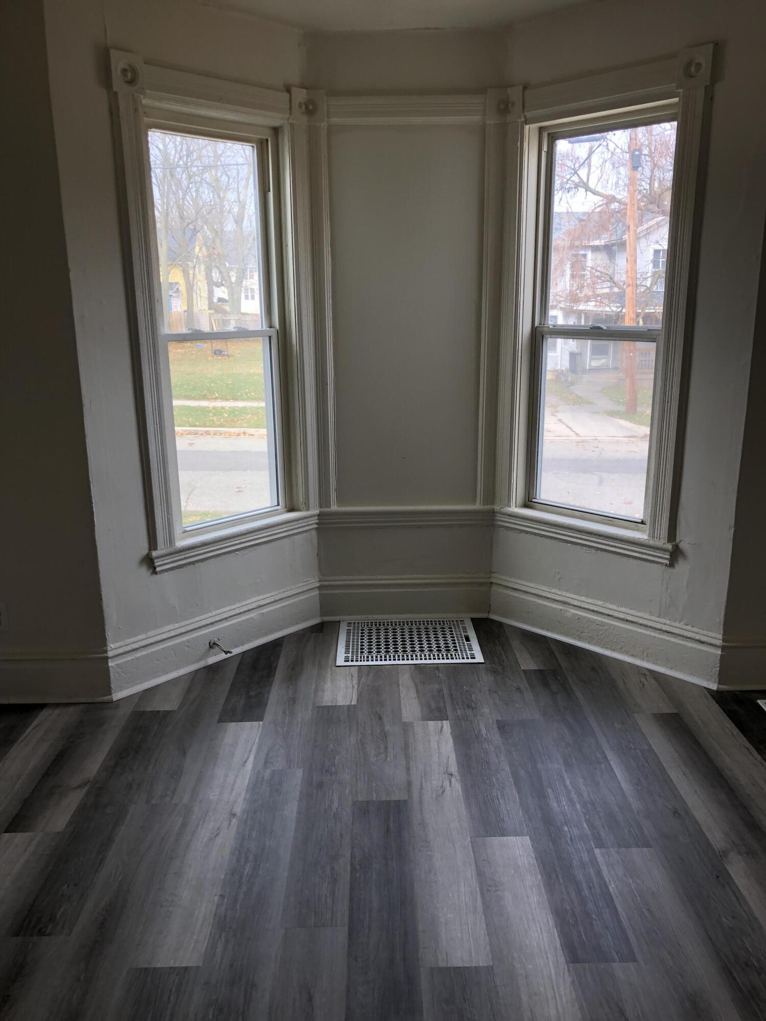 337 W Biddle Street