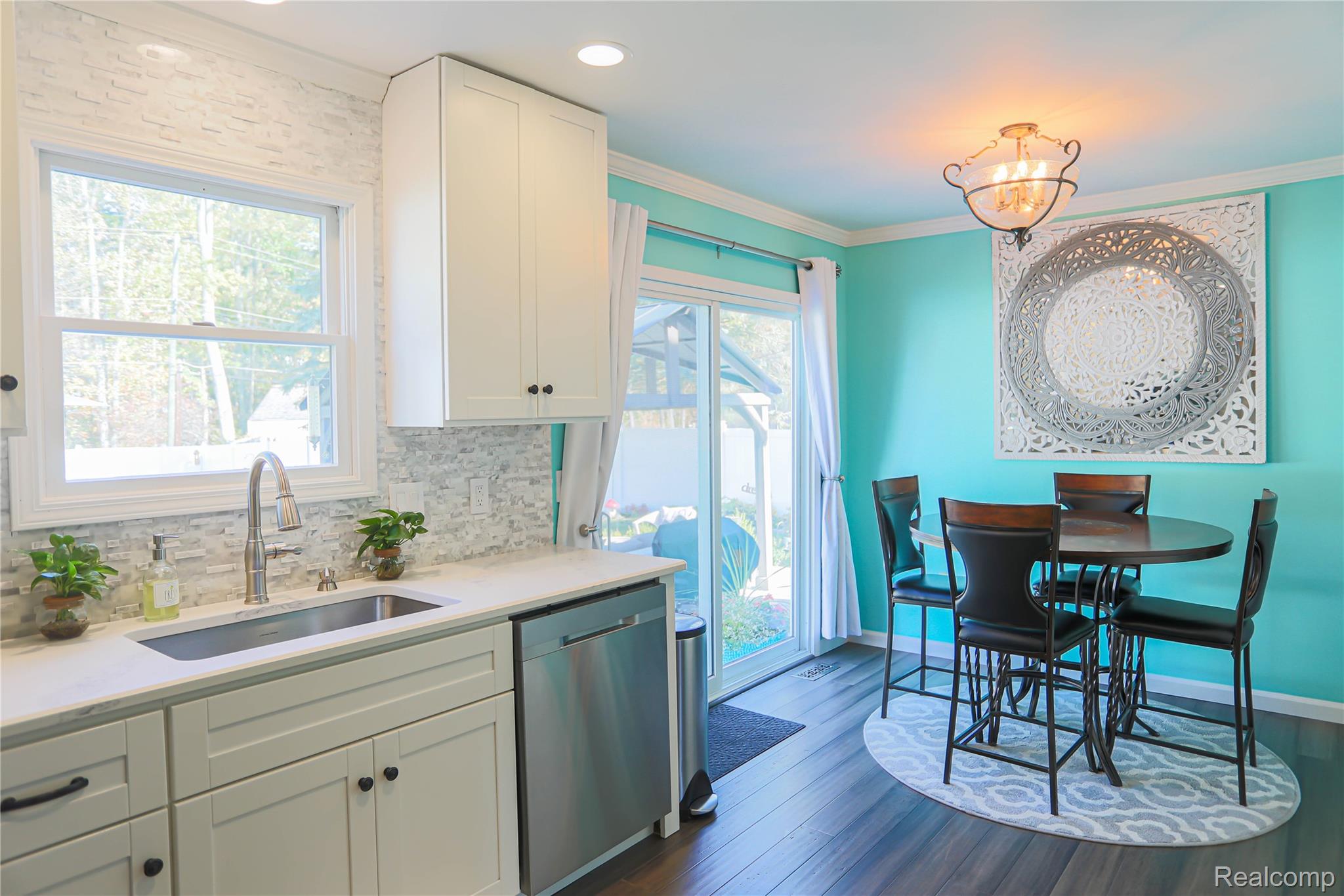 Clyde Township, Michigan 48049, United States, 3 Bedrooms Bedrooms, ,3 BathroomsBathrooms,Residential,Pending,226583