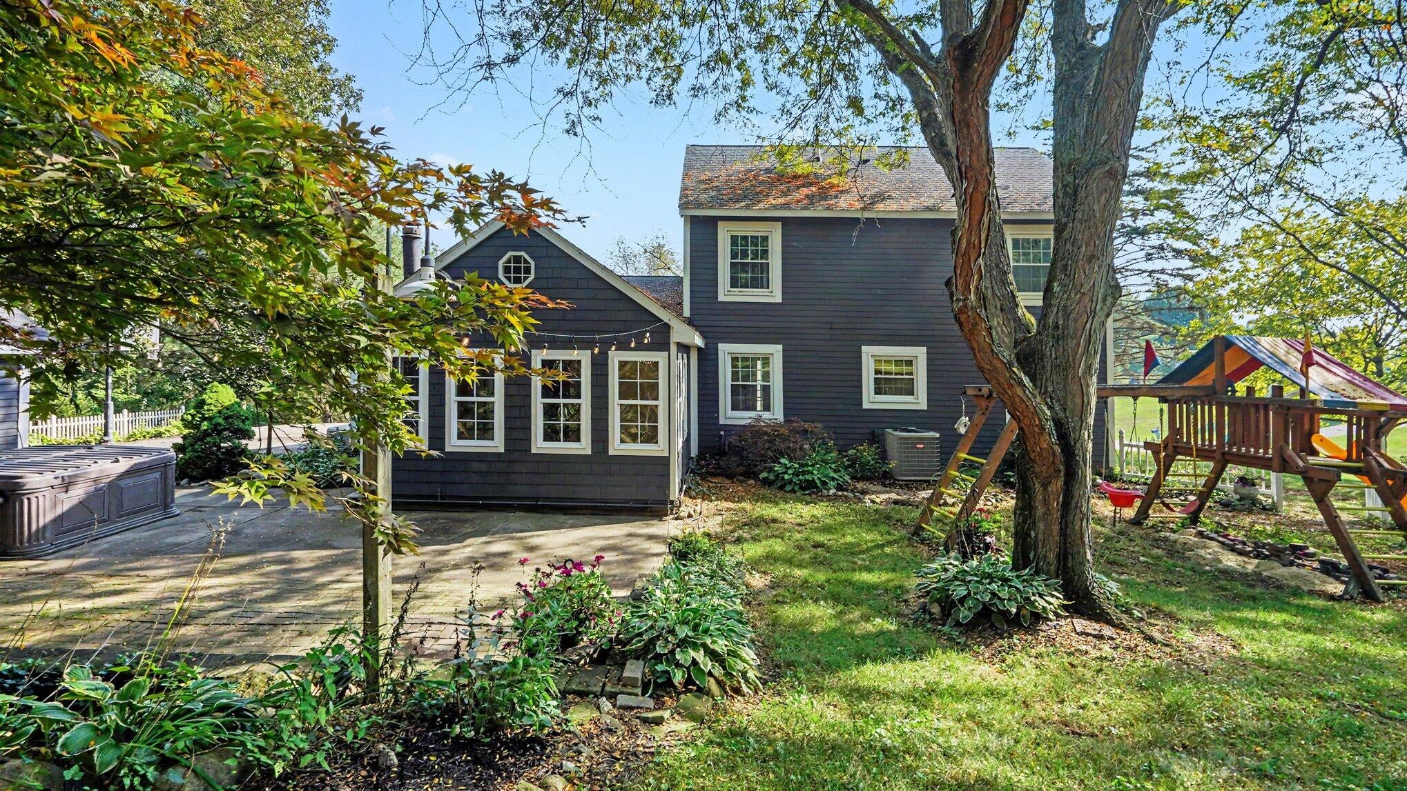 9712 Timber Hill Court