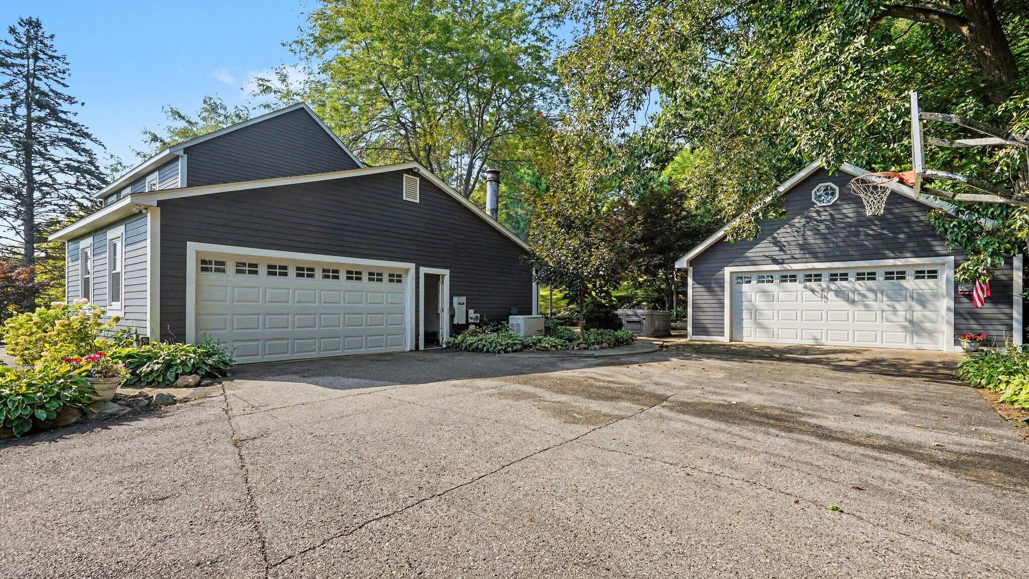 9712 Timber Hill Court
