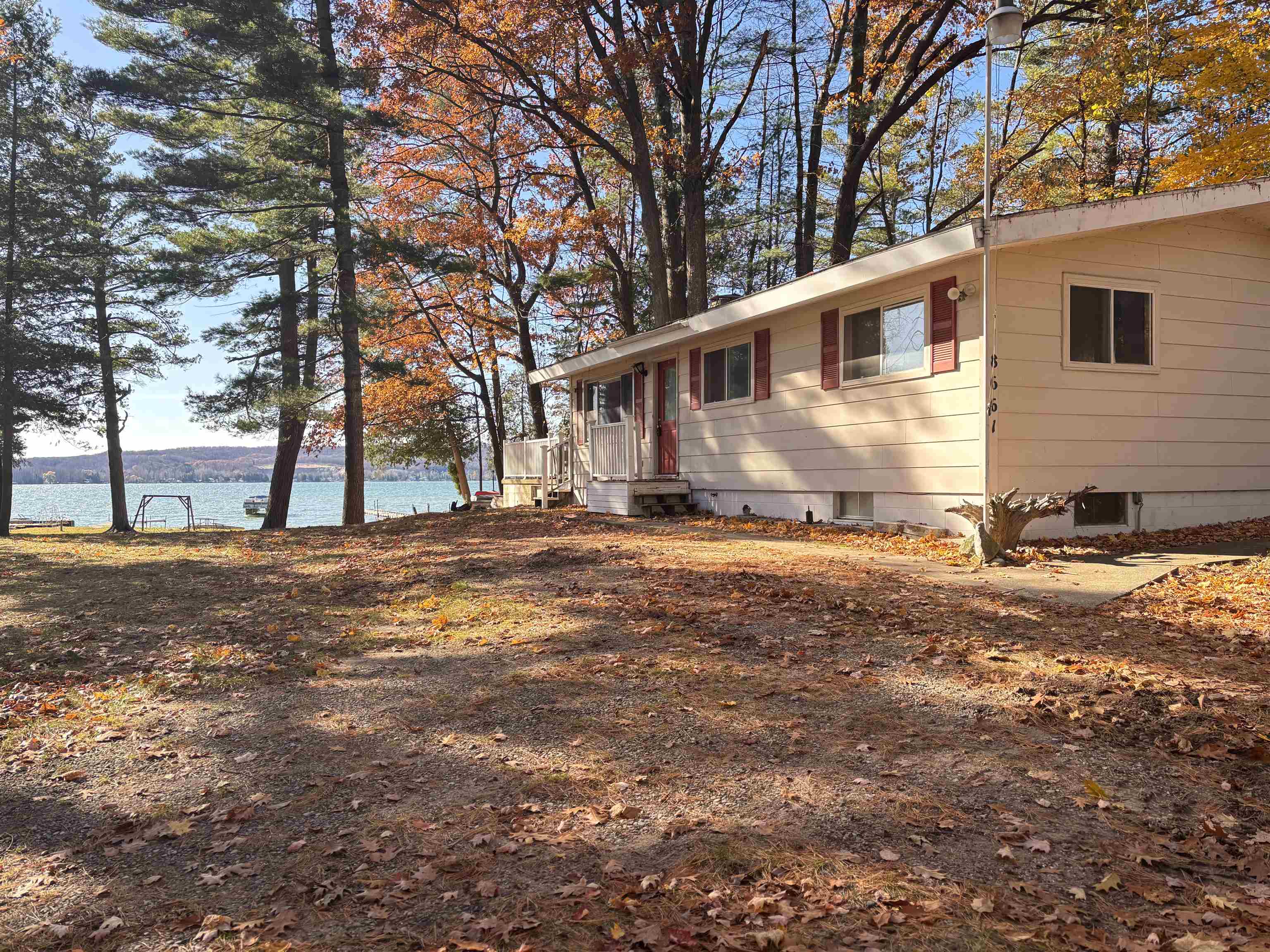 8661 Deadstream Road