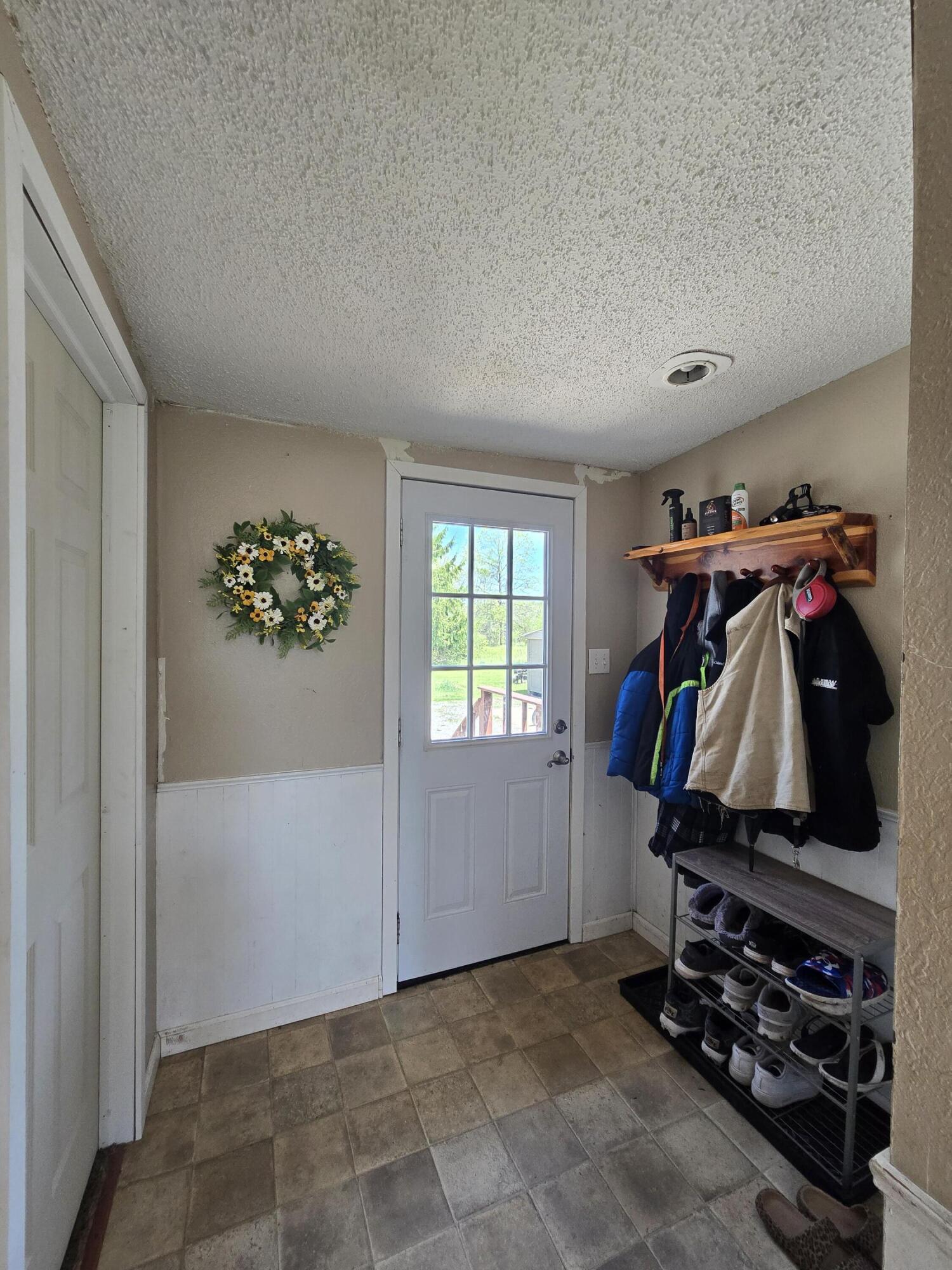 12495 5 Mile Road