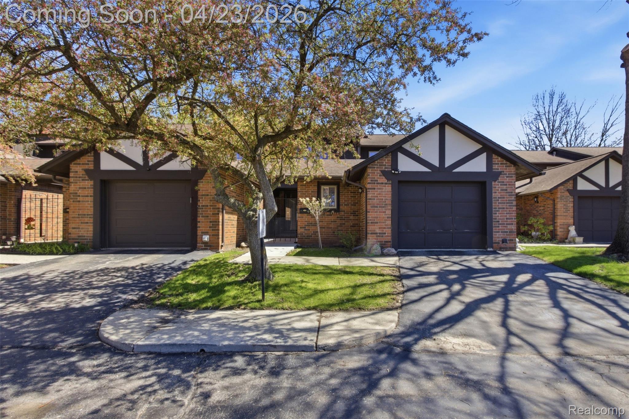 29242 Wellington Road W