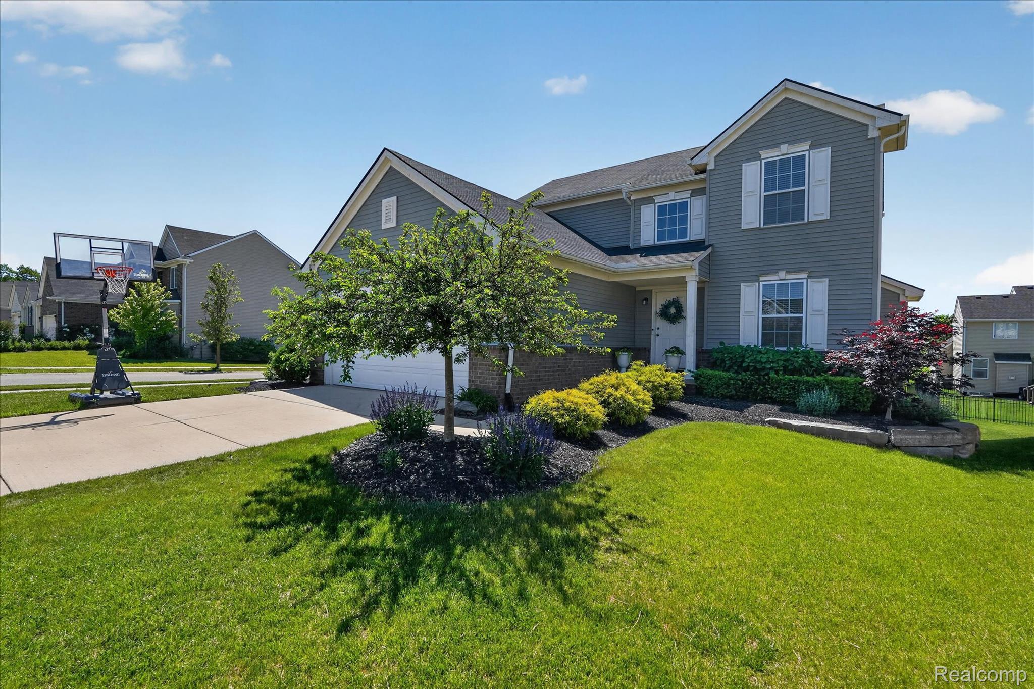4076 Ash Tree Lane