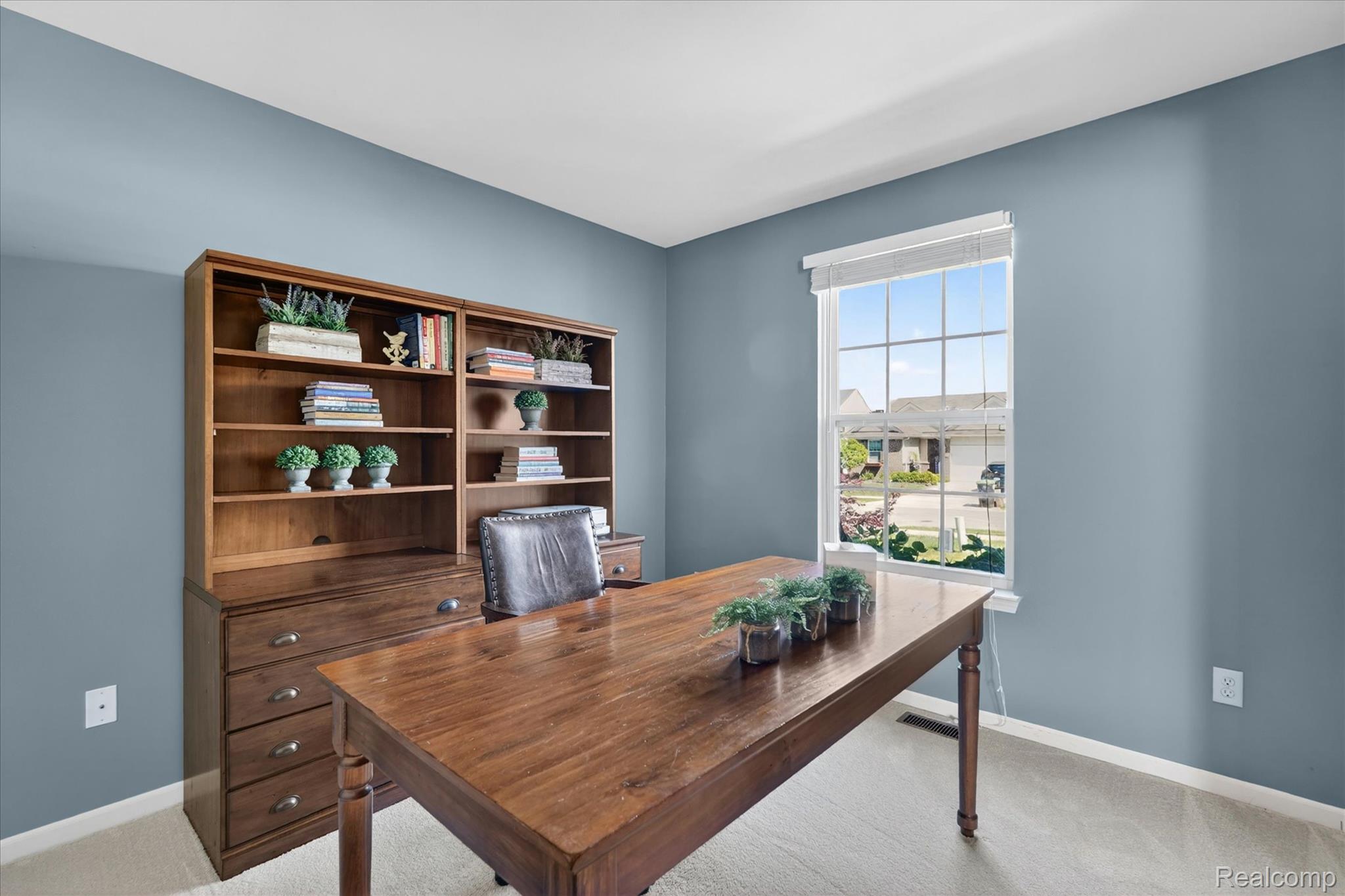 4076 Ash Tree Lane