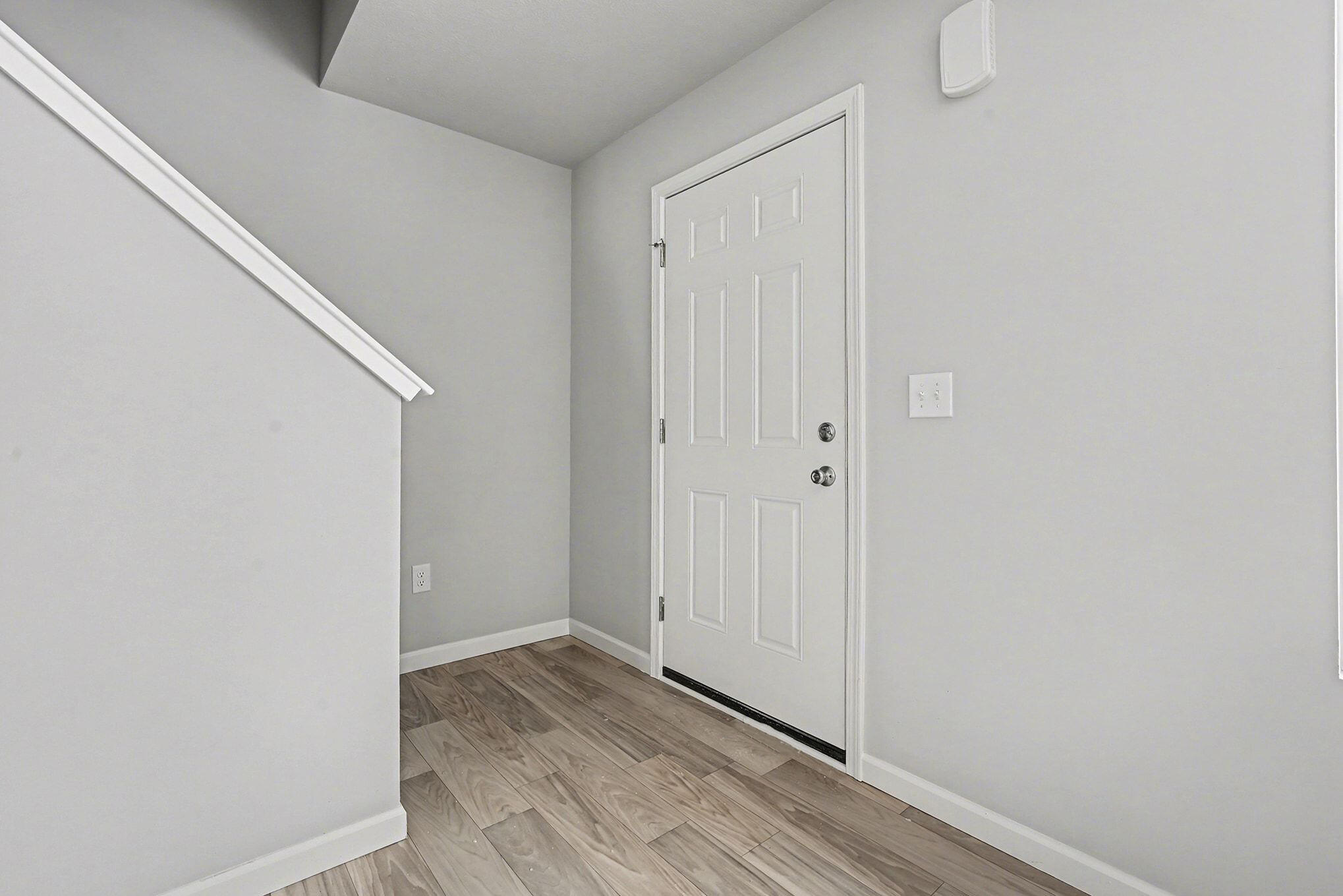 48692 Silver Oaks Boulevard