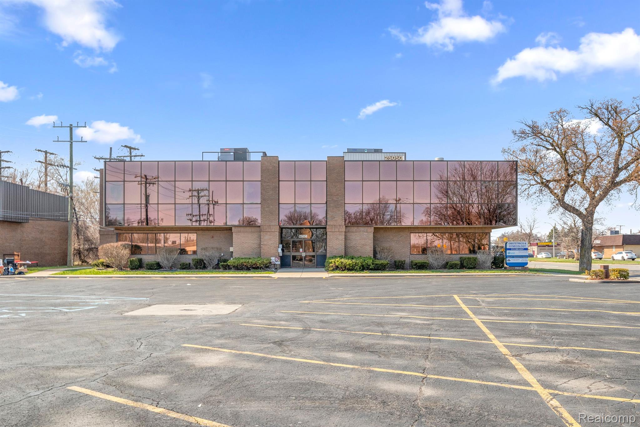 25050 W OUTER Drive 201 B