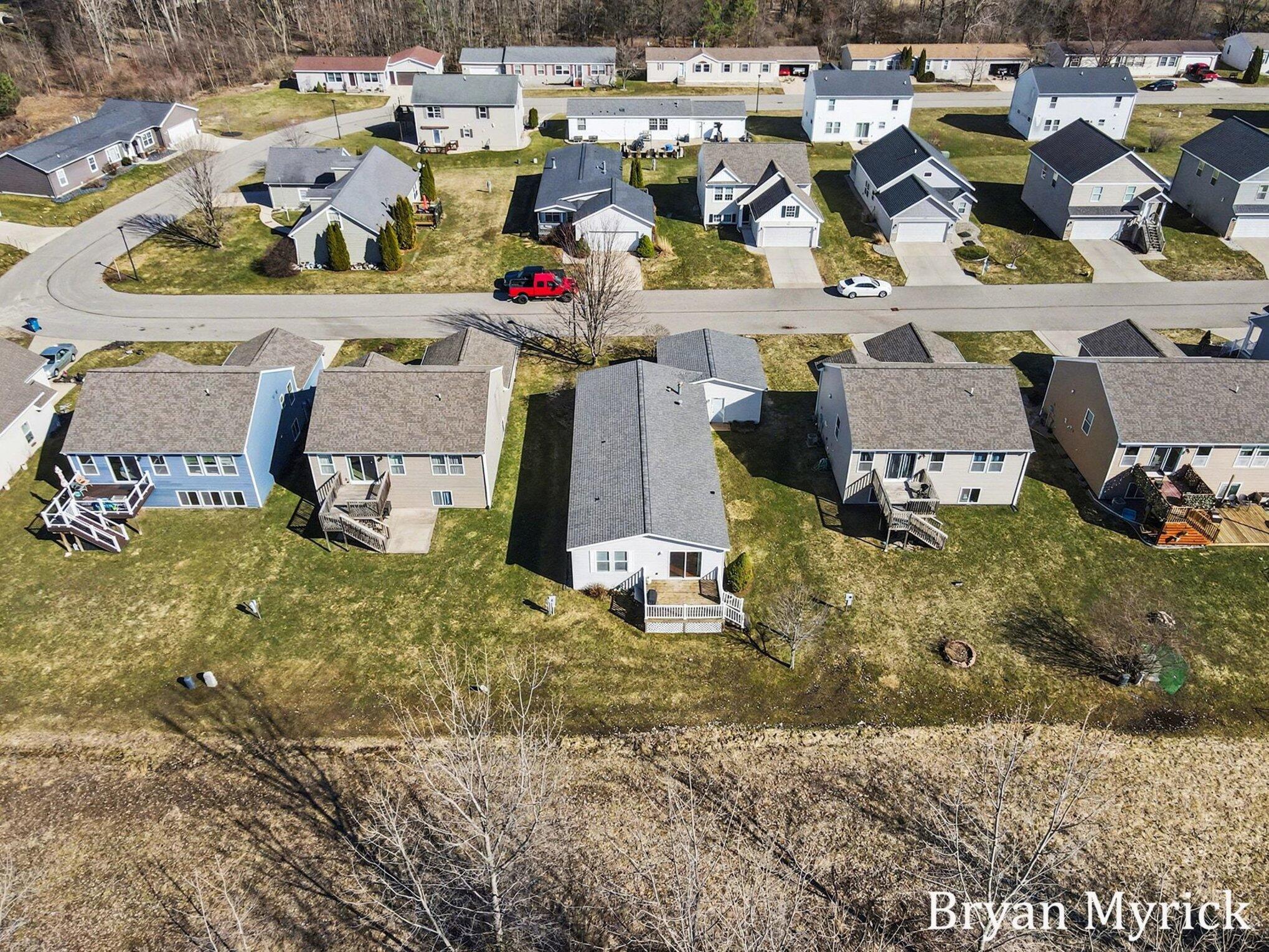 6589 Moss Lake Drive