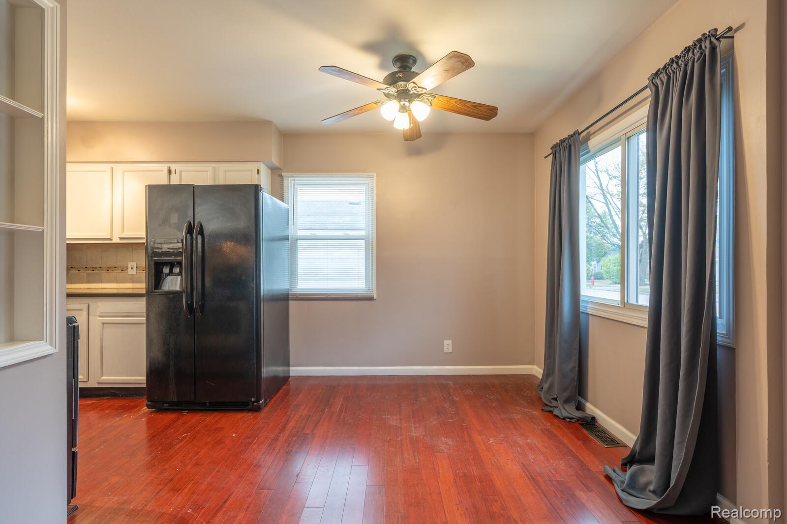 20629 Hollywood Street