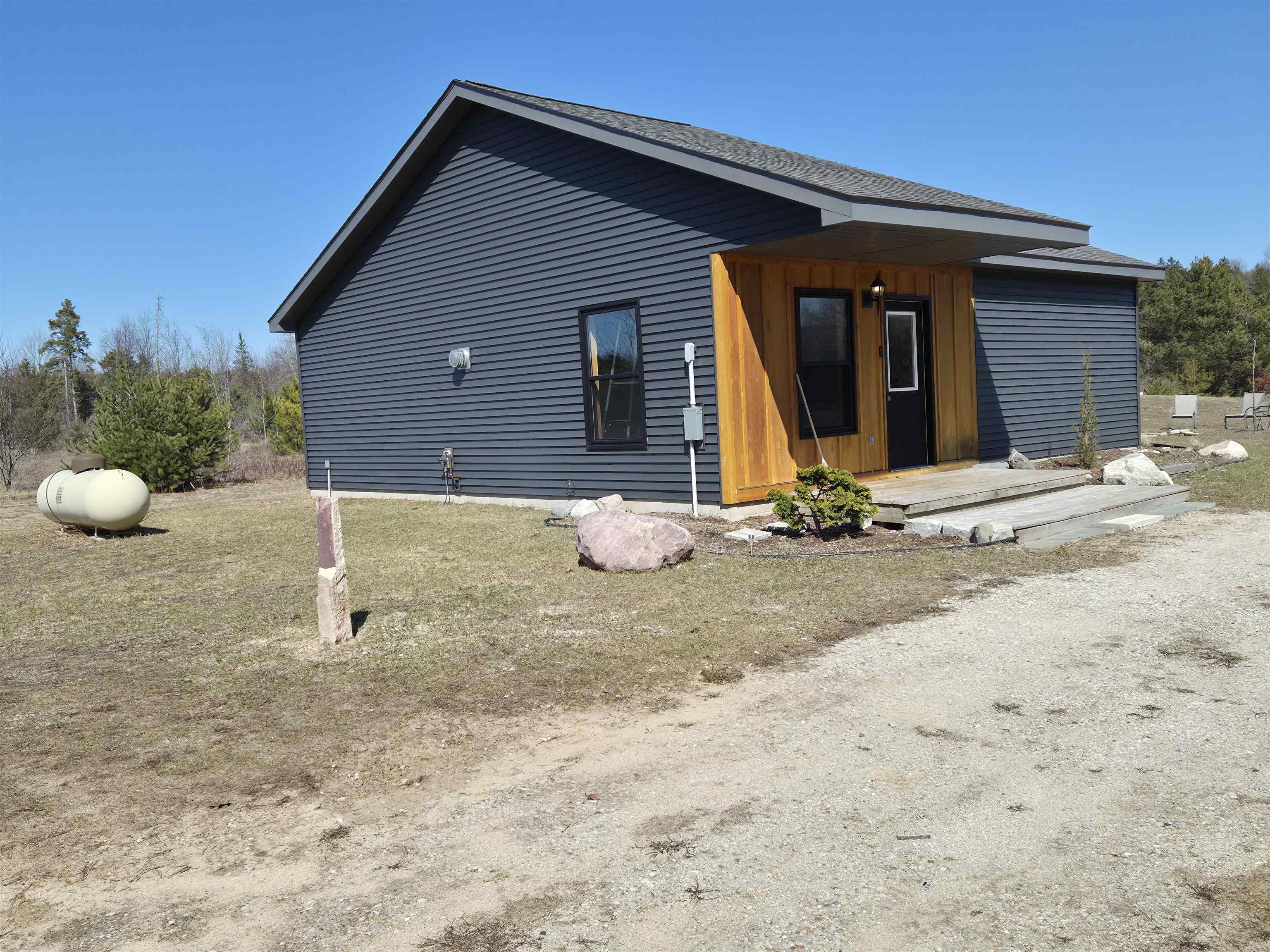 6704 Rapid City Road NW