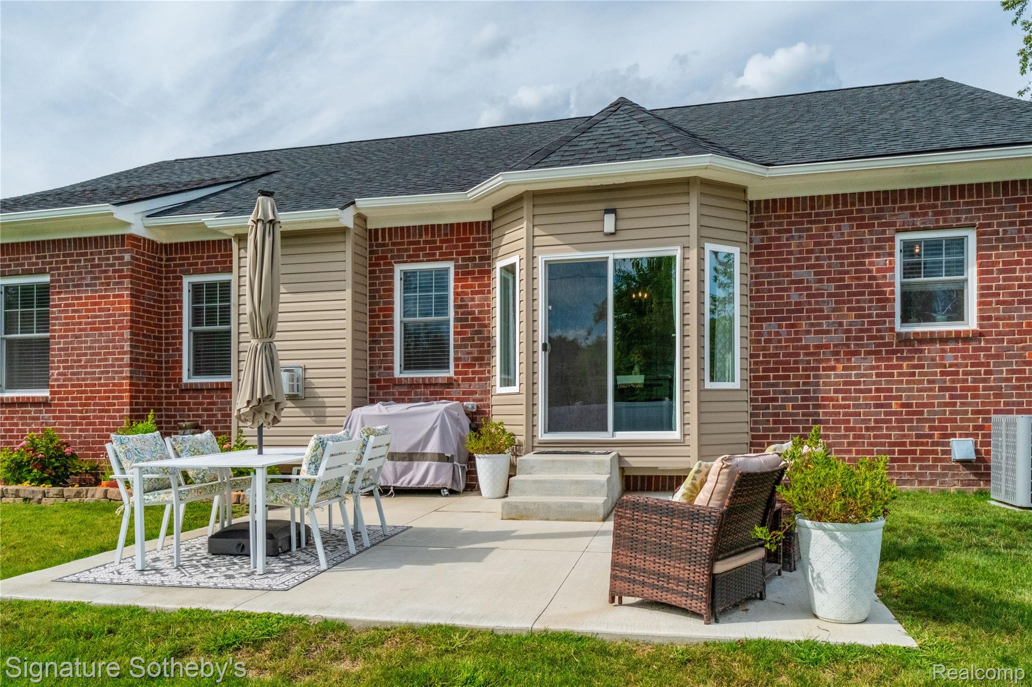 38671 Belliveau Street