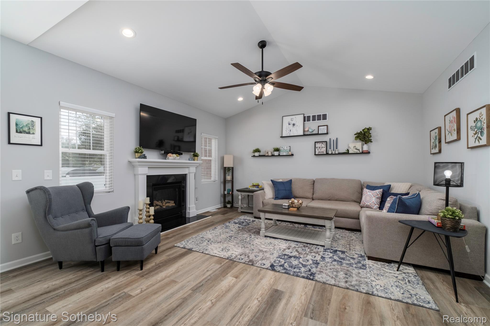 38671 Belliveau Street