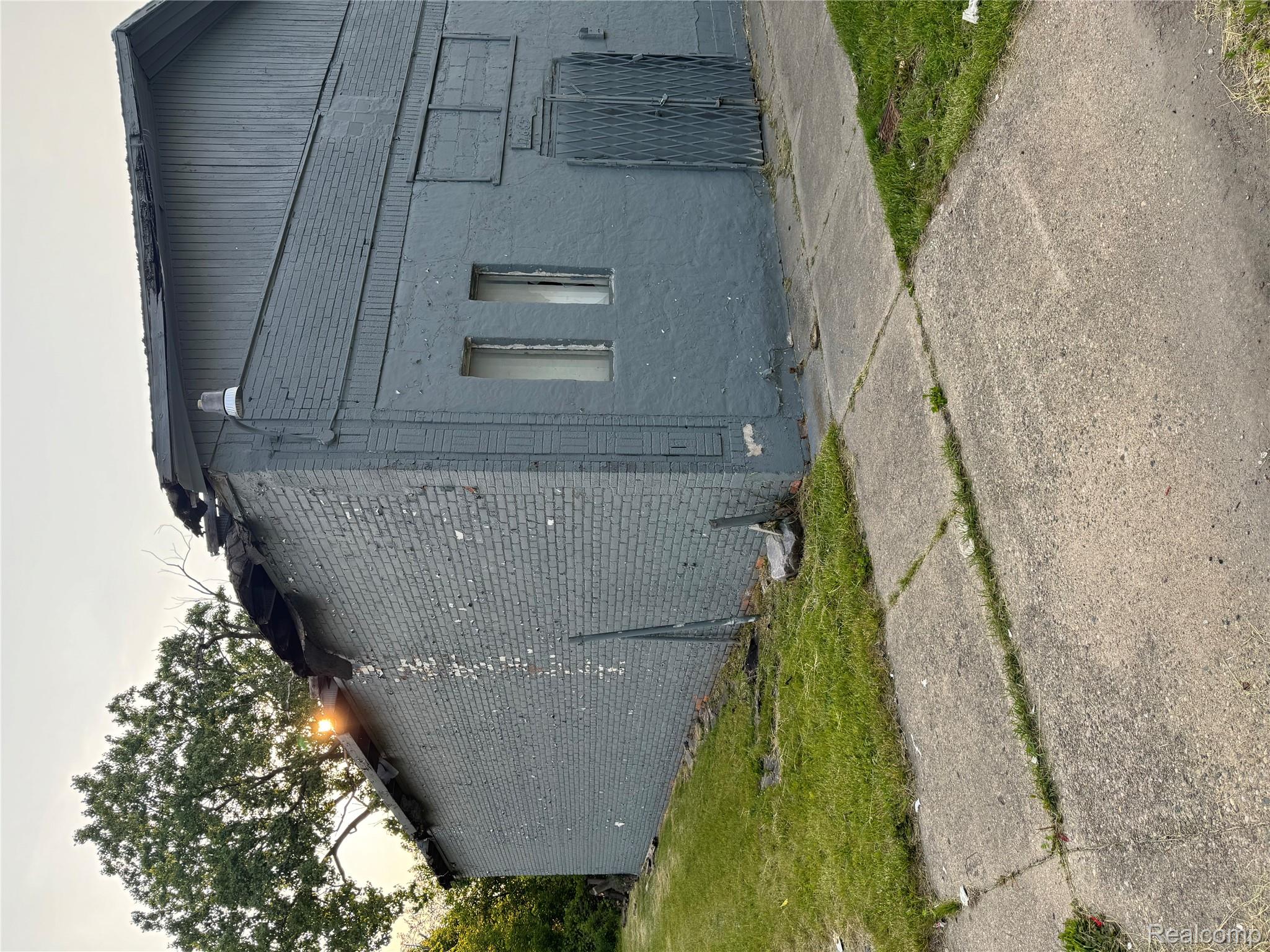 17885 Dequindre Street